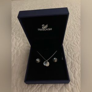 Swarovski 2011 Blue Crystal Earring & Necklace Set